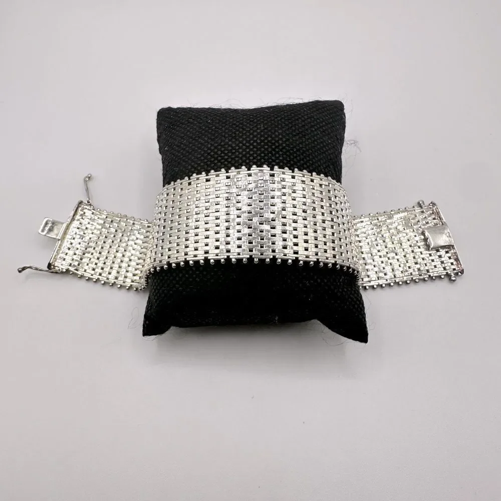 Unbelievable solid Sterling silver‎ mesh like bracelet!